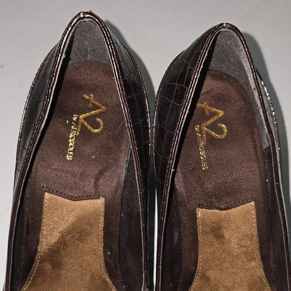 Aerosoles Big Ben Brown Crocodile Heels w Peep Toes Womens Size 8.5 - Picture 3 of 11